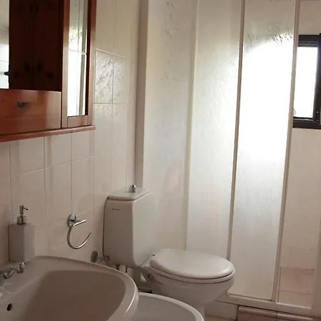 A Degli Oleandri Apartment *